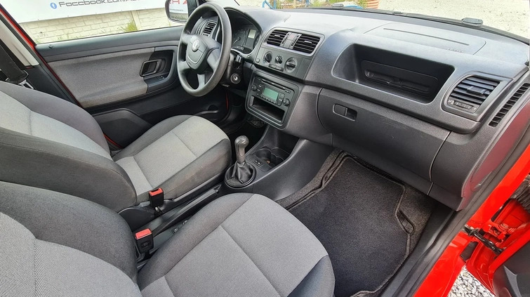 Skoda Fabia cena 14900 przebieg: 164000, rok produkcji 2010 z Olszyna małe 352